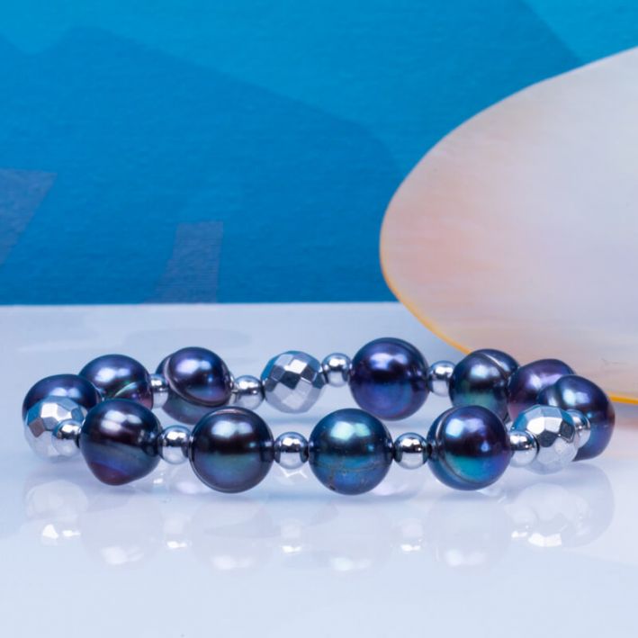 Bracelet perles de culture noires et perles d'hématite facettée