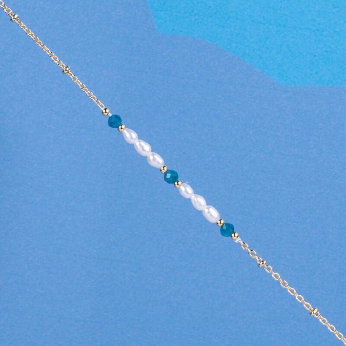 Bracelet Perles de culture et pierres naturelles bleues sur acier doré