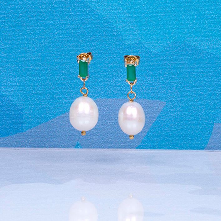 Boucles d'oreilles SULTANE cristal vert sur perles de culture