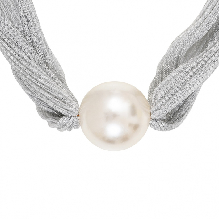 Collier une magnifique perle de nacre blanche sur ruban argenté